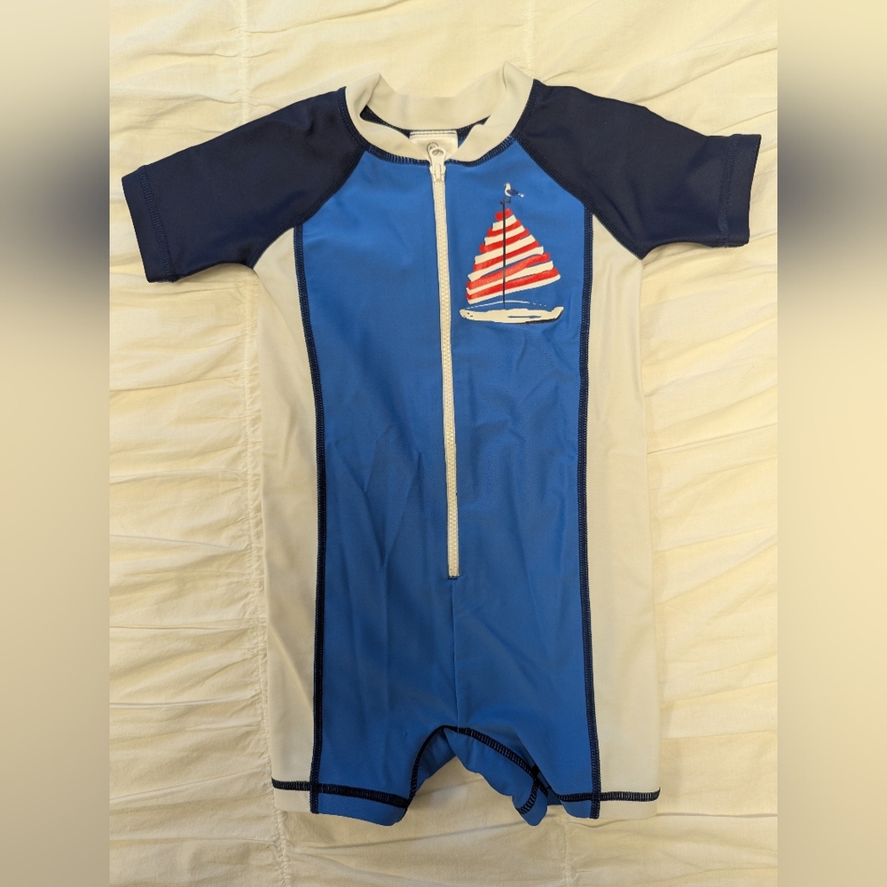 Hanna Andersson Blue and White Sailboat Rashguard